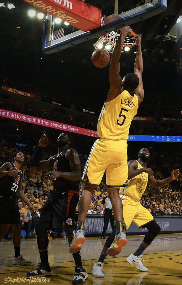  穆雷末节21分马刺逆转火箭  