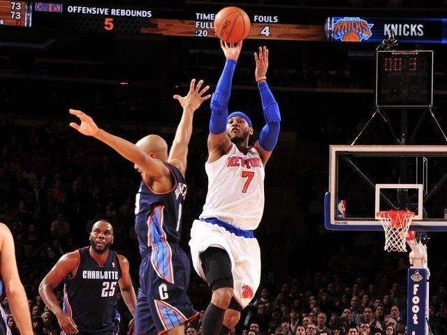  猛龙巴恩斯关键隔扣准绝杀屠戮尼克斯  