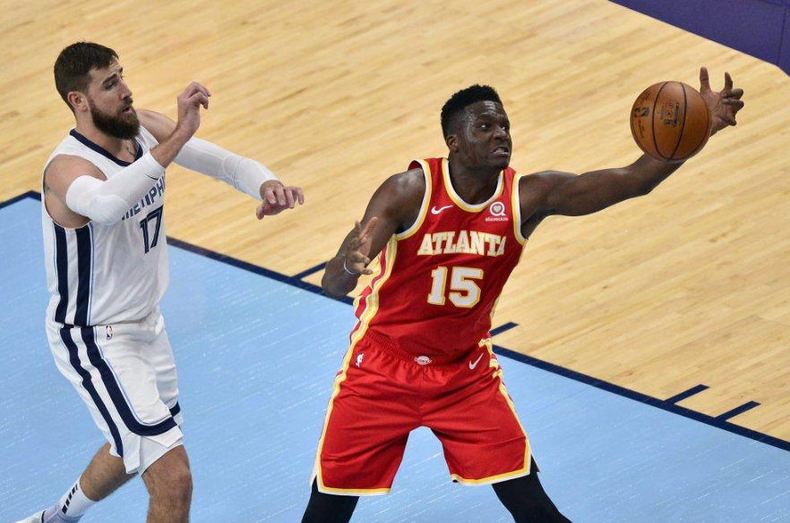  特雷杨42分老鹰双加时险胜活塞迎连胜